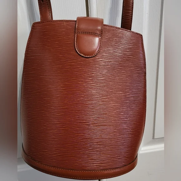 Louis Vuitton Epi Cluny -Brown